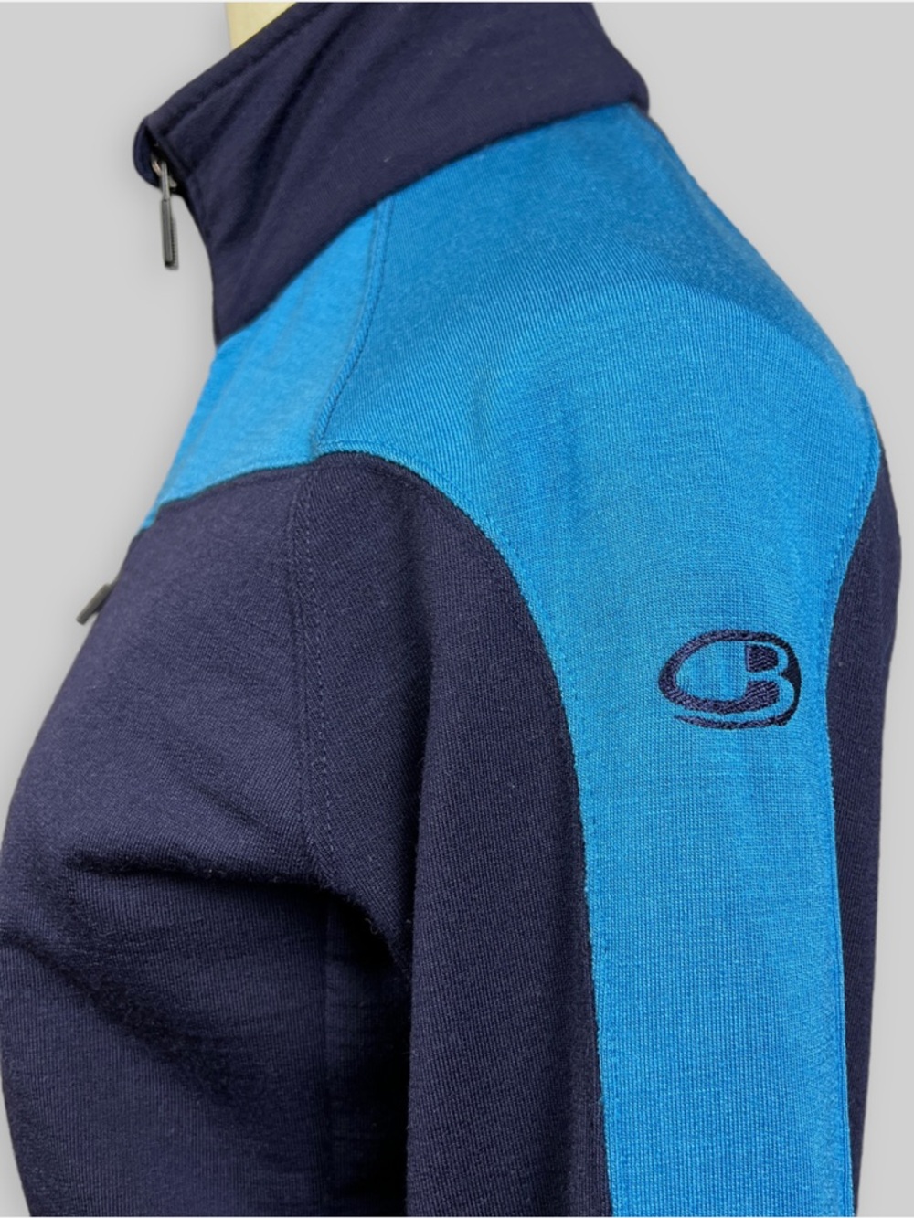 Icebreaker Sz Med Carve Mid-Layer Full-Zip Merino Wool Size Medium - Picture 4 of 13